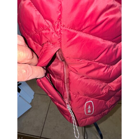 Bass Outdoor Womens Chevron Quilted Down Puffer Vest M Nylon Down Maroon Travel - Picture 9 of 14